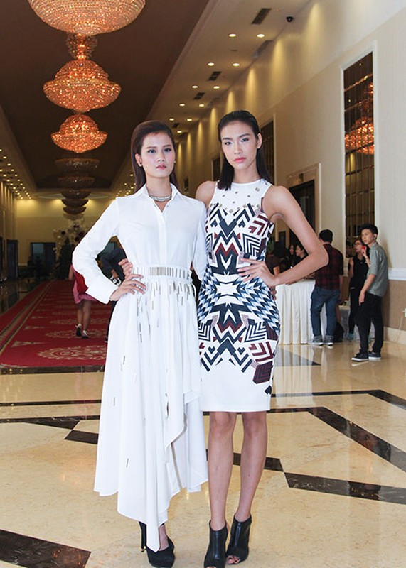 Truong Ngoc Anh tiep tuc ngoi ghe nong Project Runway Vietnam-Hinh-4
